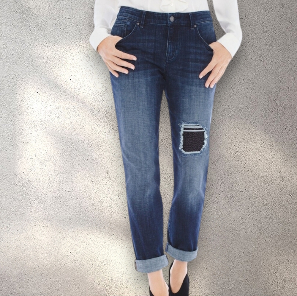 Chico's Blue Ankle & Cropped Jeans
Sequin patch